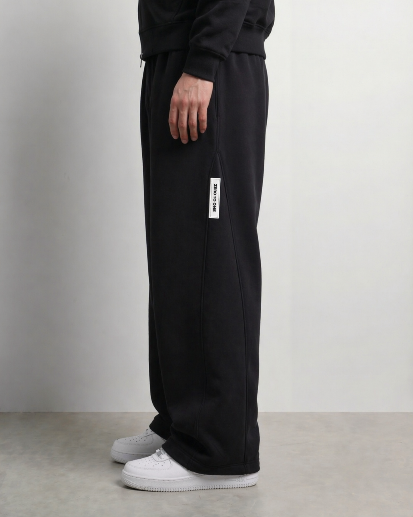 Timeless Sweats - Black
