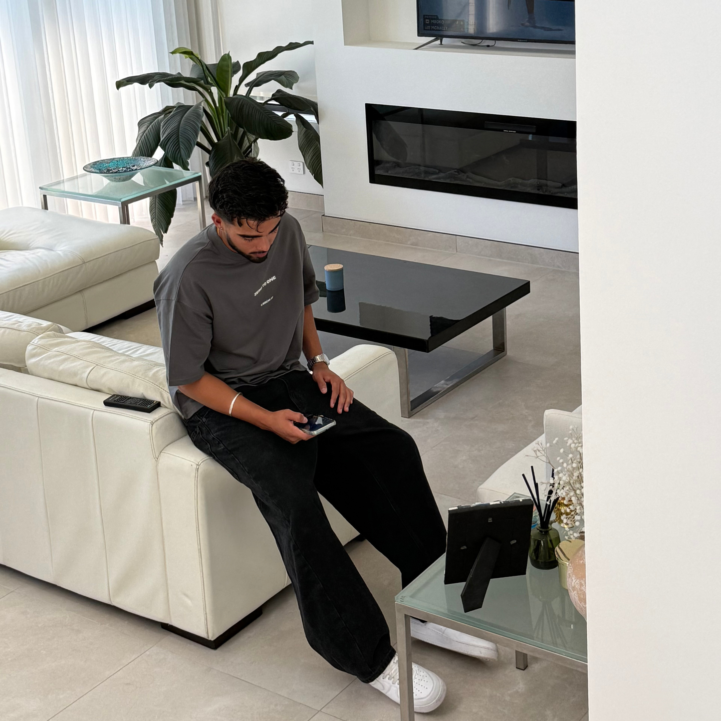 Signature Boxy T-Shirt - Charcoal