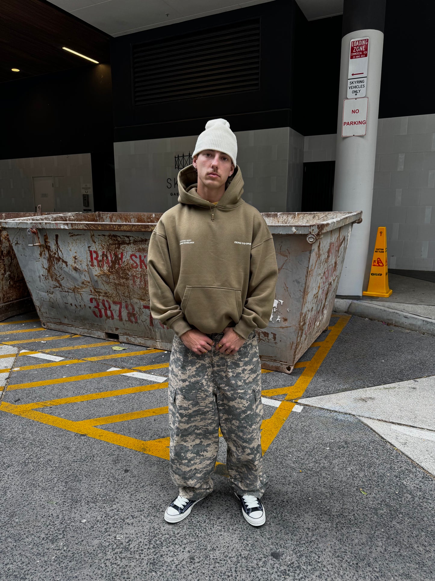 Play to Win Heavyweight Hoodie - Olive