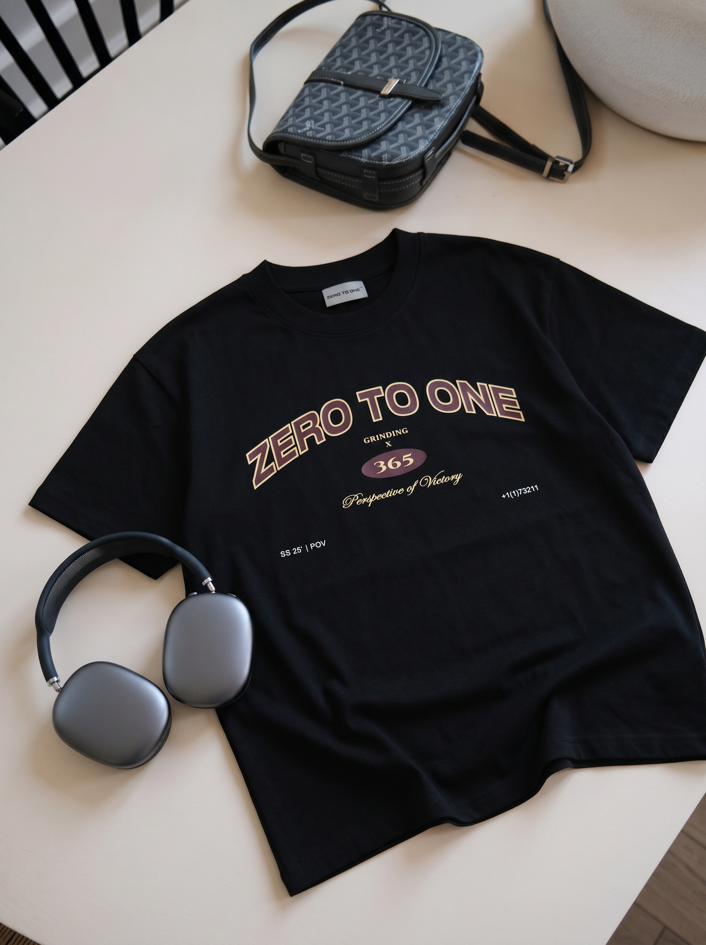 Signature Boxy T-Shirt - Black